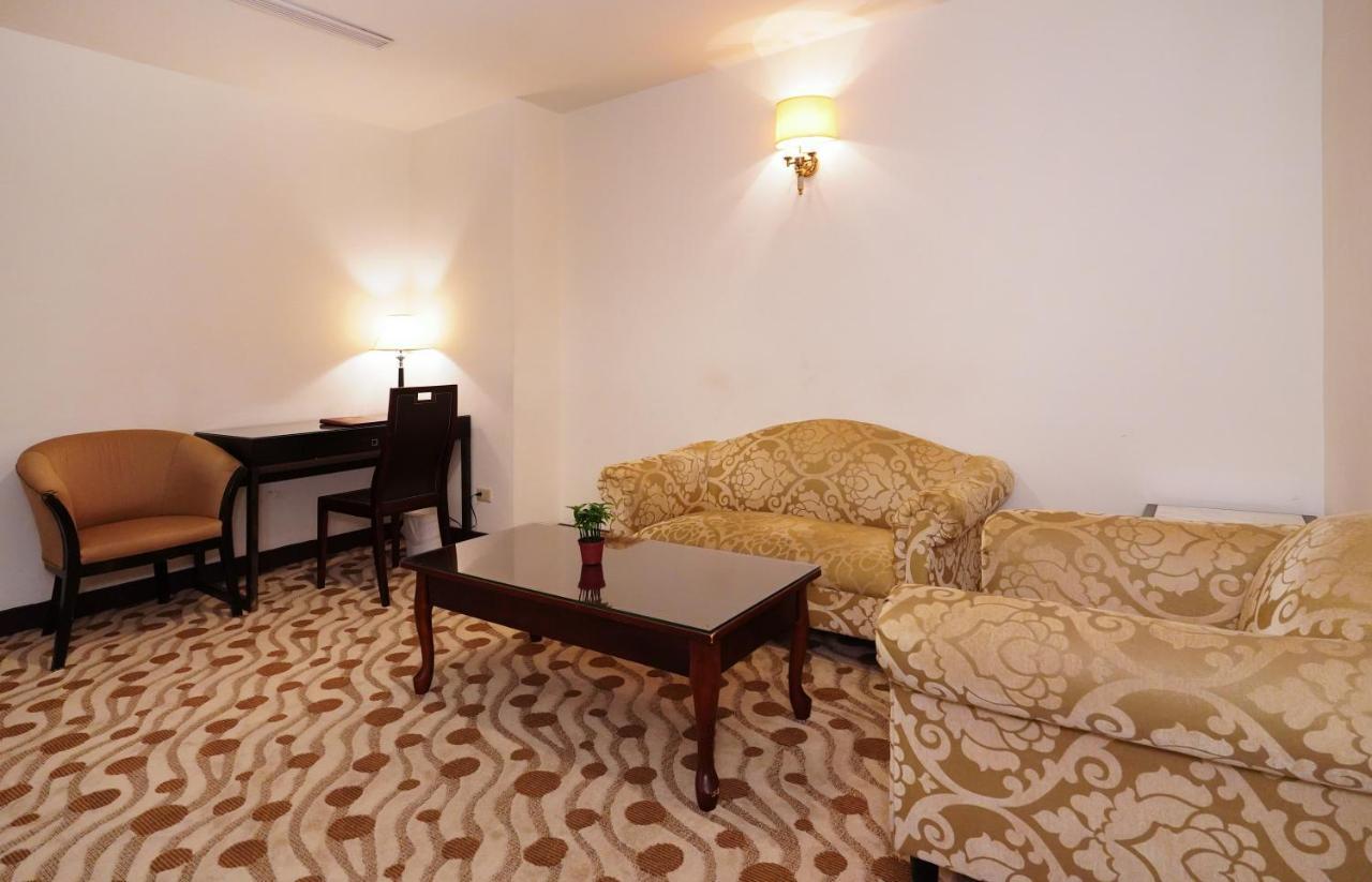 Herkang Hotel Ταϊχούνγκ Εξωτερικό φωτογραφία